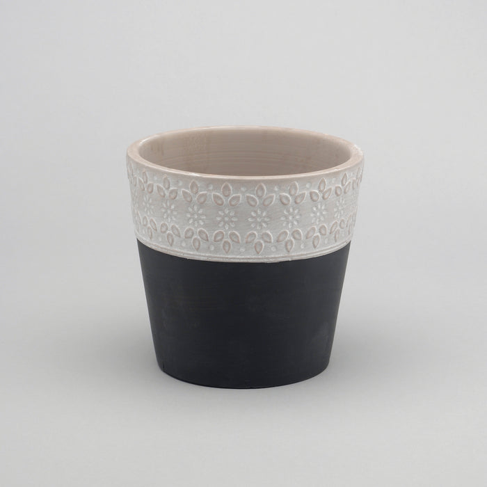 5 1/4" Ceramic Vase w/Flower Rim - Black